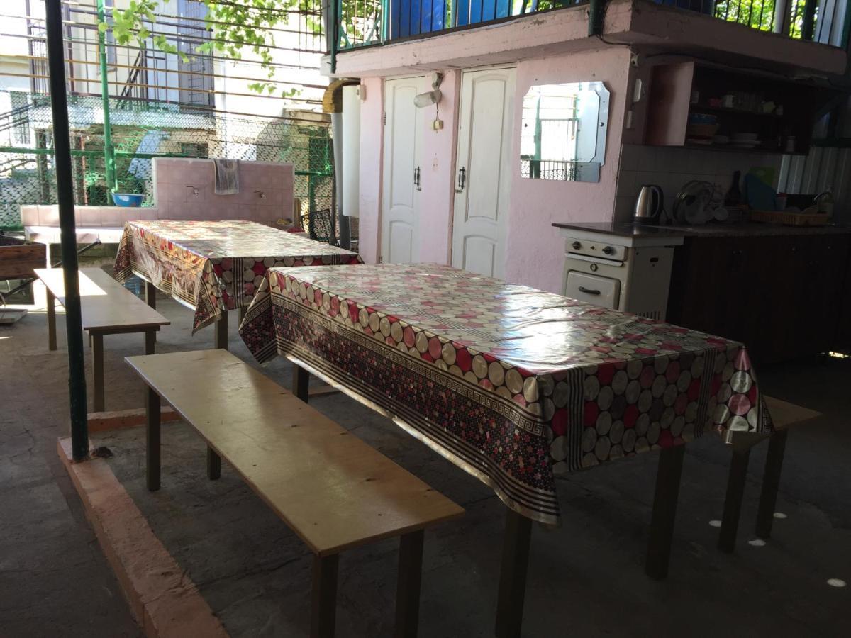 Гостевой Дом Колибри Gagra Exterior foto